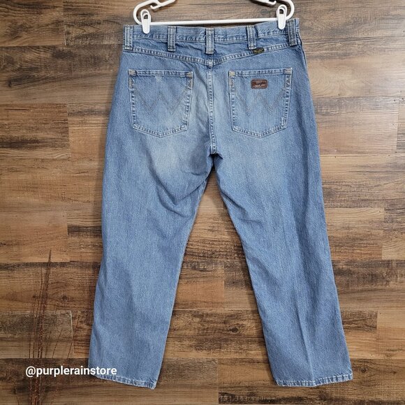 Wrangler Jeans 38x32 measures 36x32 Straight Medium Light Wash Western - Picture 1 of 11